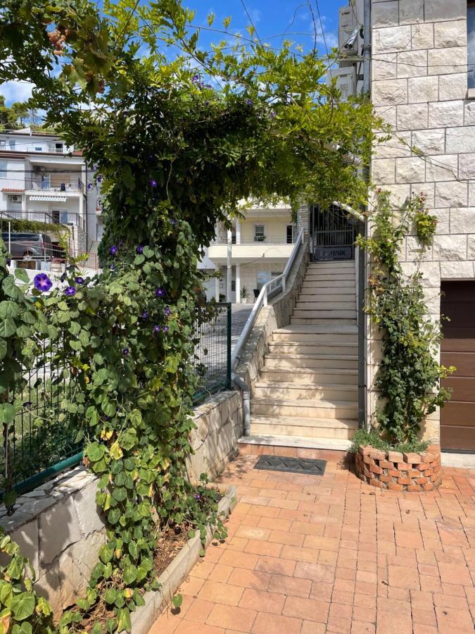 Apartmant Angel Wings Омиш Экстерьер фото